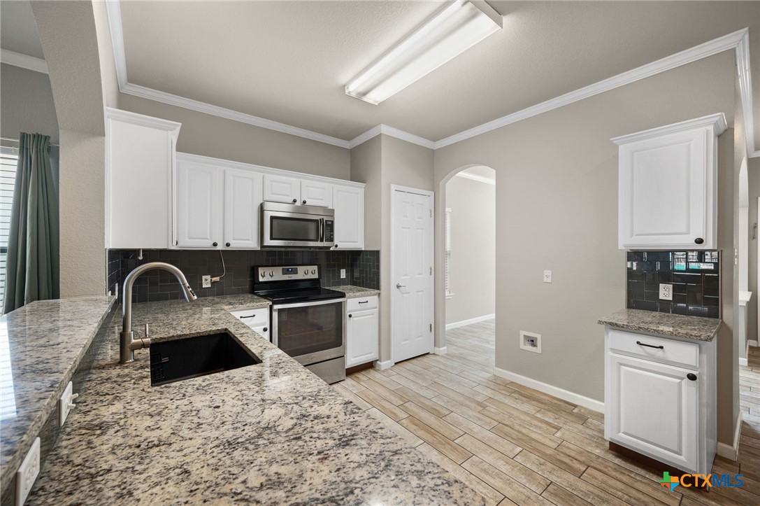202 Flinn Street Property Photo 12