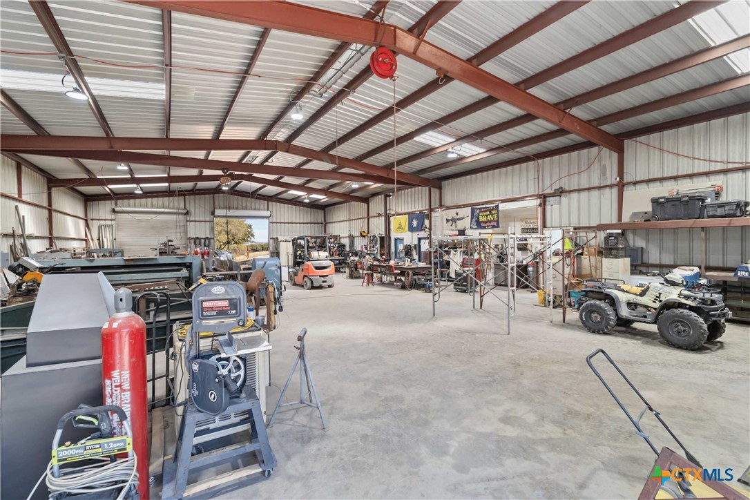5530 Fm 2673 Property Photo 4