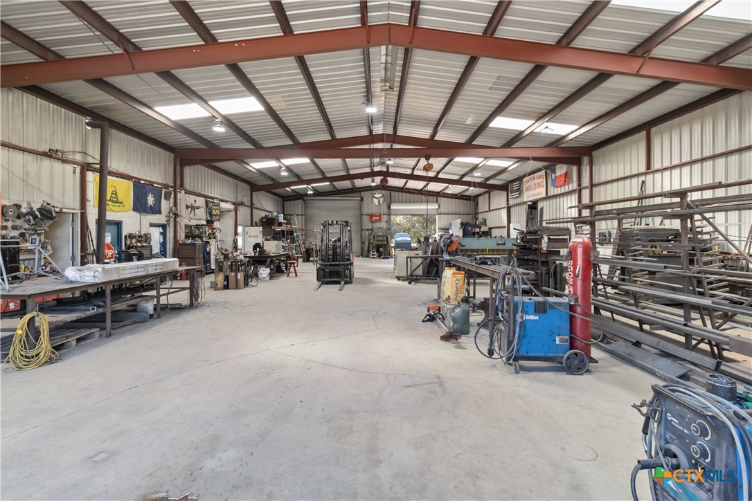 5530 Fm 2673 Property Photo 17