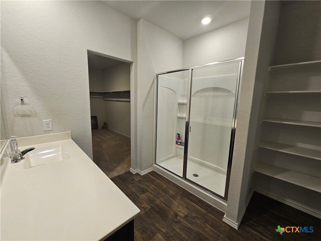 916 Armadillo Drive Property Photo 8