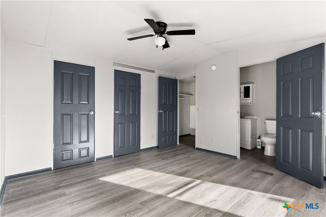 210 Latham Circle Property Photo 14