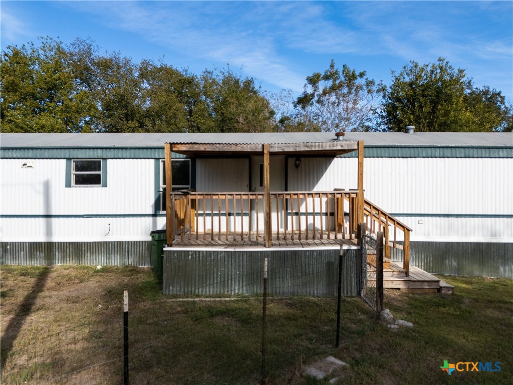 210 Latham Circle Property Photo 25