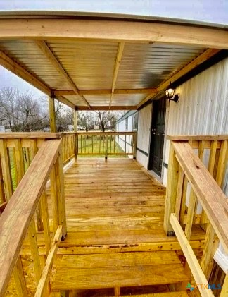 210 Latham Circle Property Photo 26