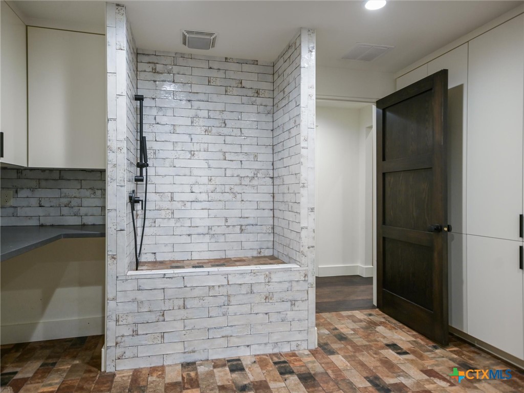 4100 Fischer Store Road Property Photo 12