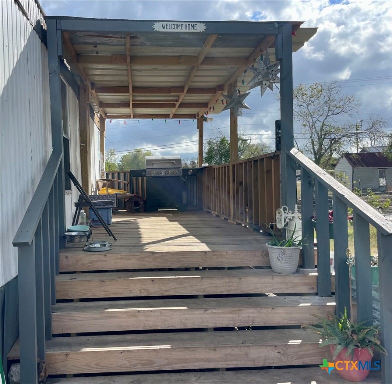822 E Fannin Street Property Photo 2