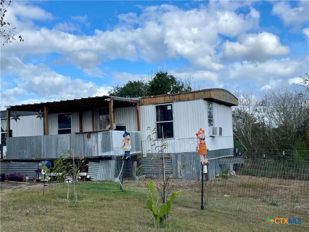 822 E Fannin Street Property Photo 7