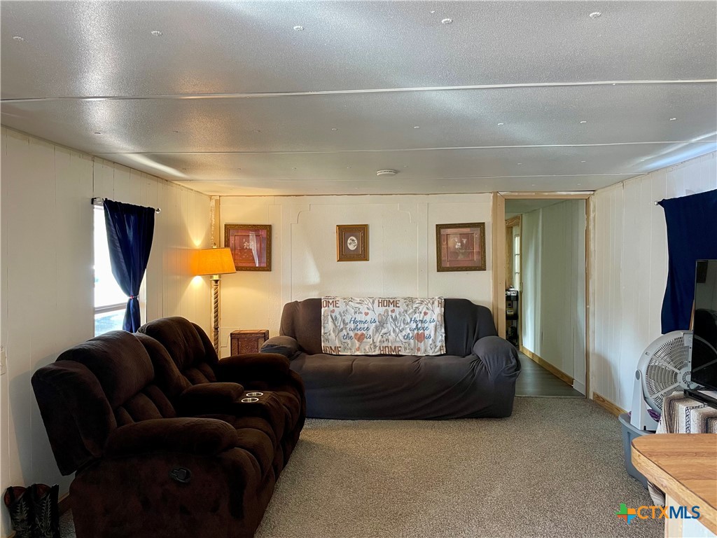 822 E Fannin Street Property Photo 8