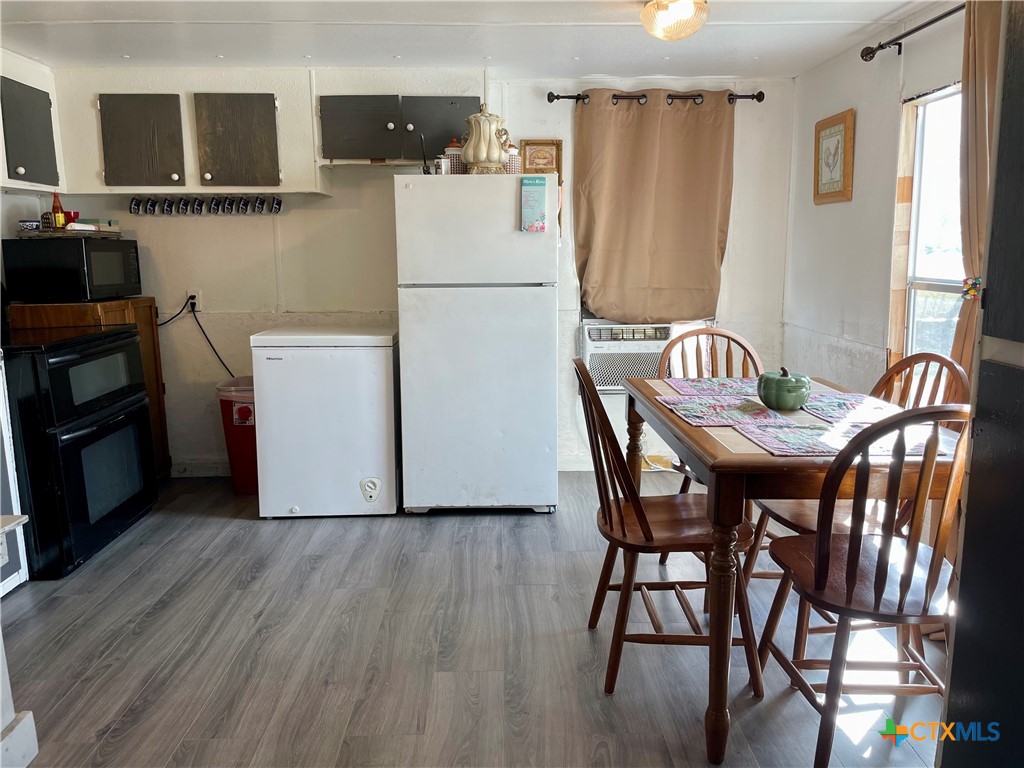 822 E Fannin Street Property Photo 11