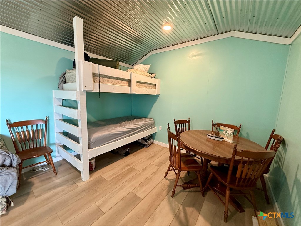 1012 W Broadway Avenue Property Photo 14