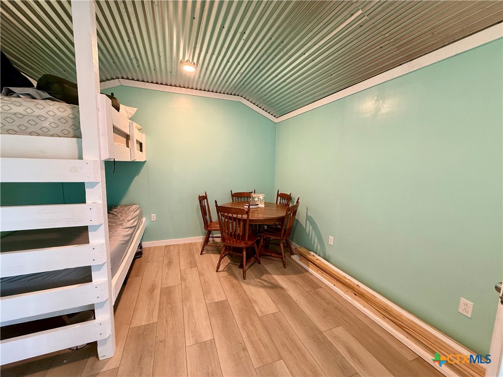 1012 W Broadway Avenue Property Photo 15