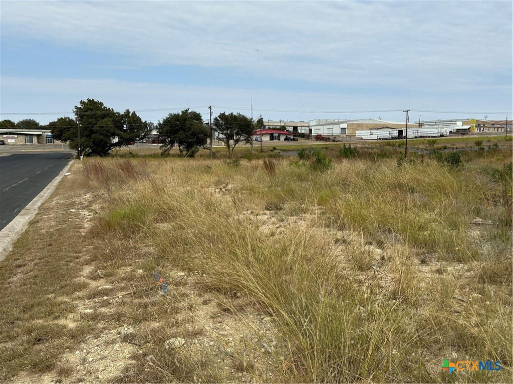 5310,5404, 5200 E Veterans Memorial Boulevard Property Photo 4