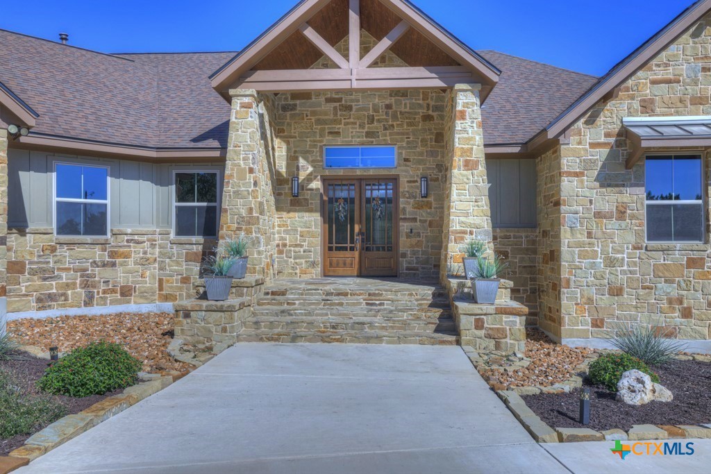 121 Winecup Lane Property Photo