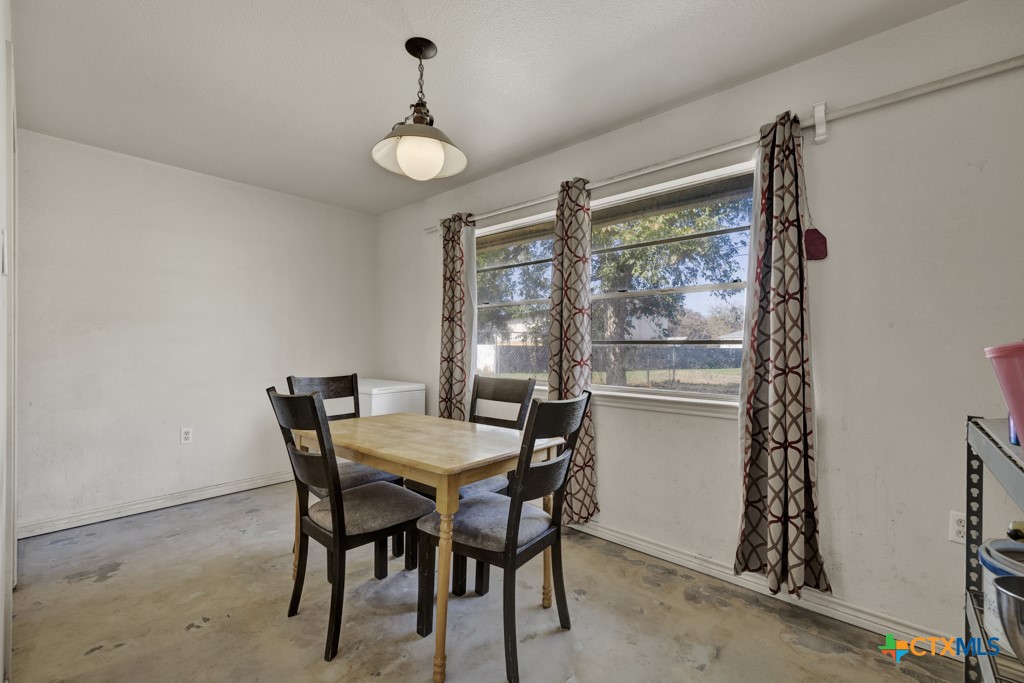 10 Cherry Hill Drive Property Photo 14