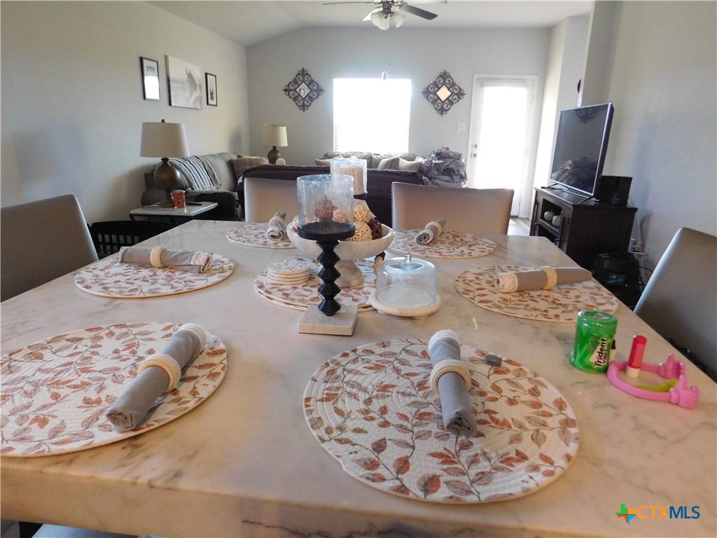 8915 Hidden Oaks Drive Property Photo 8