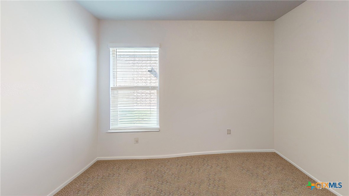 8915 Hidden Oaks Drive Property Photo 25