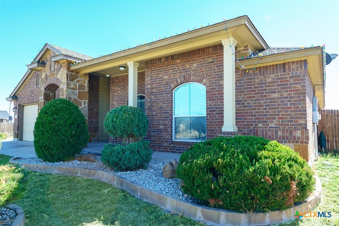 206 Splawn Ranch Road Property Photo 1