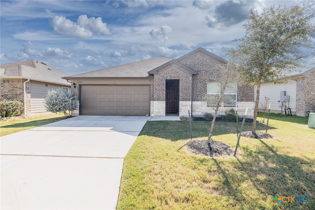 860 Margay Loop Property Photo 1