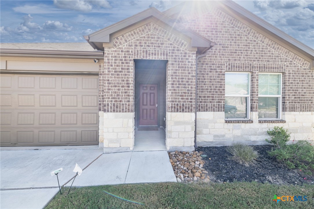 860 Margay Loop Property Photo 7