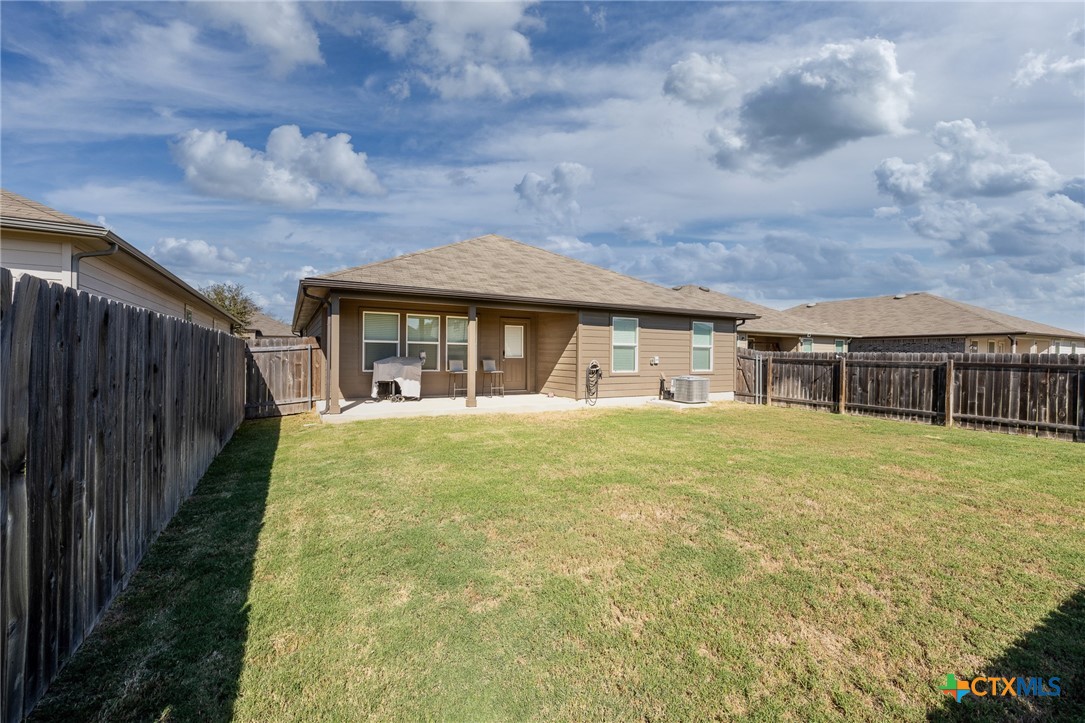 860 Margay Loop Property Photo 35