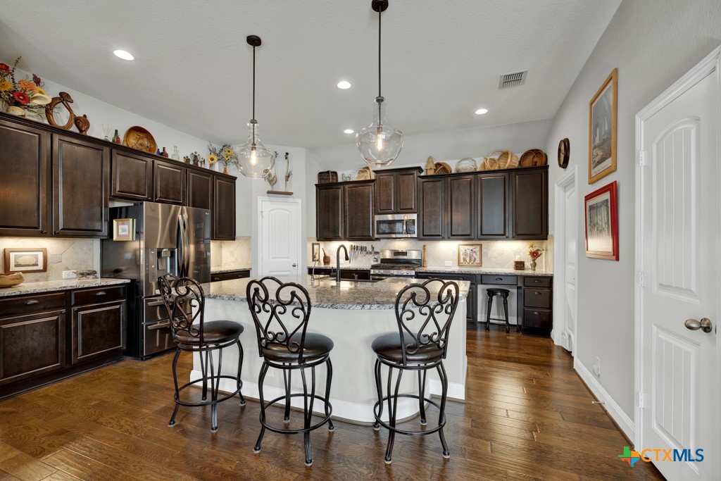 2244 Pecan Tree Property Photo 3