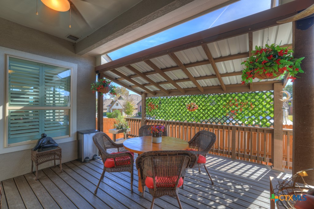 2244 Pecan Tree Property Photo 32