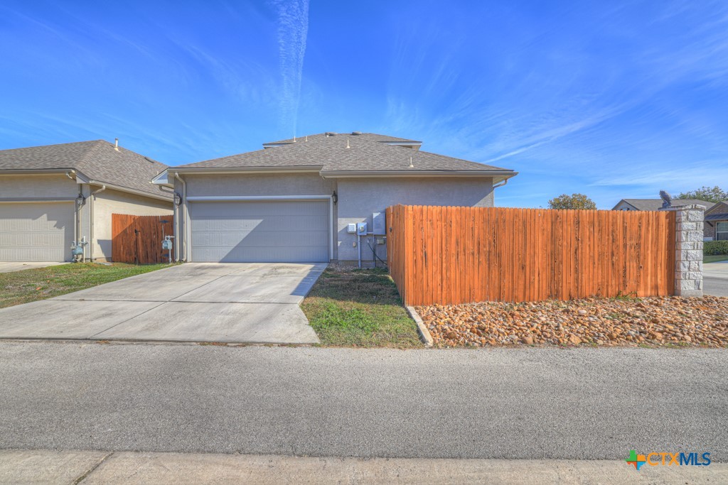 2244 Pecan Tree Property Photo 37