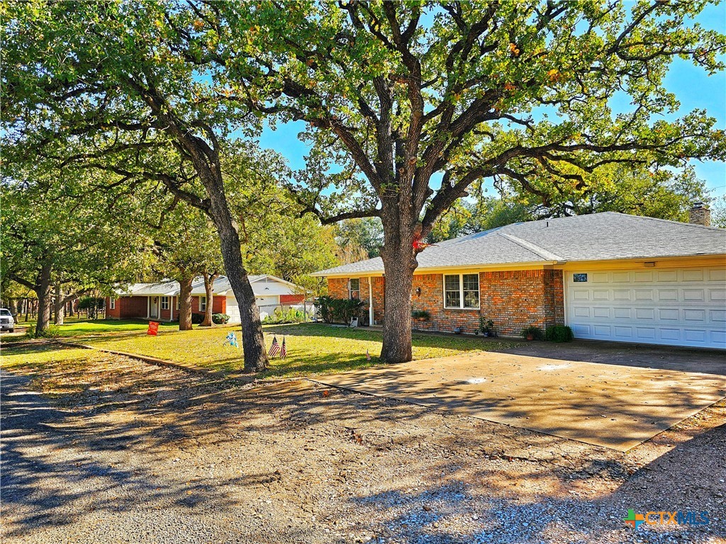 120 Gateway Circle Property Photo 3