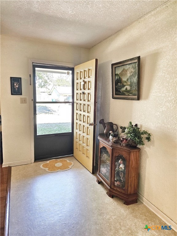 120 Gateway Circle Property Photo 6