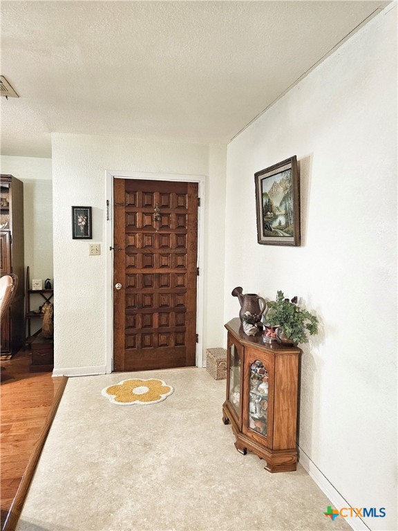 120 Gateway Circle Property Photo 7