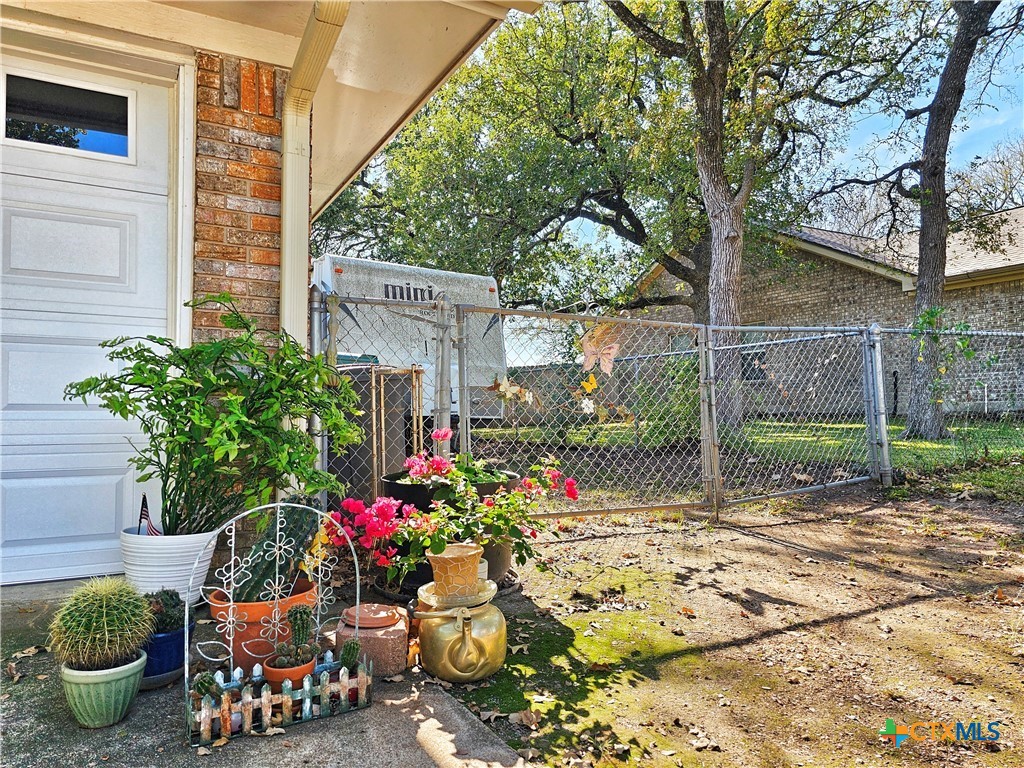 120 Gateway Circle Property Photo 44