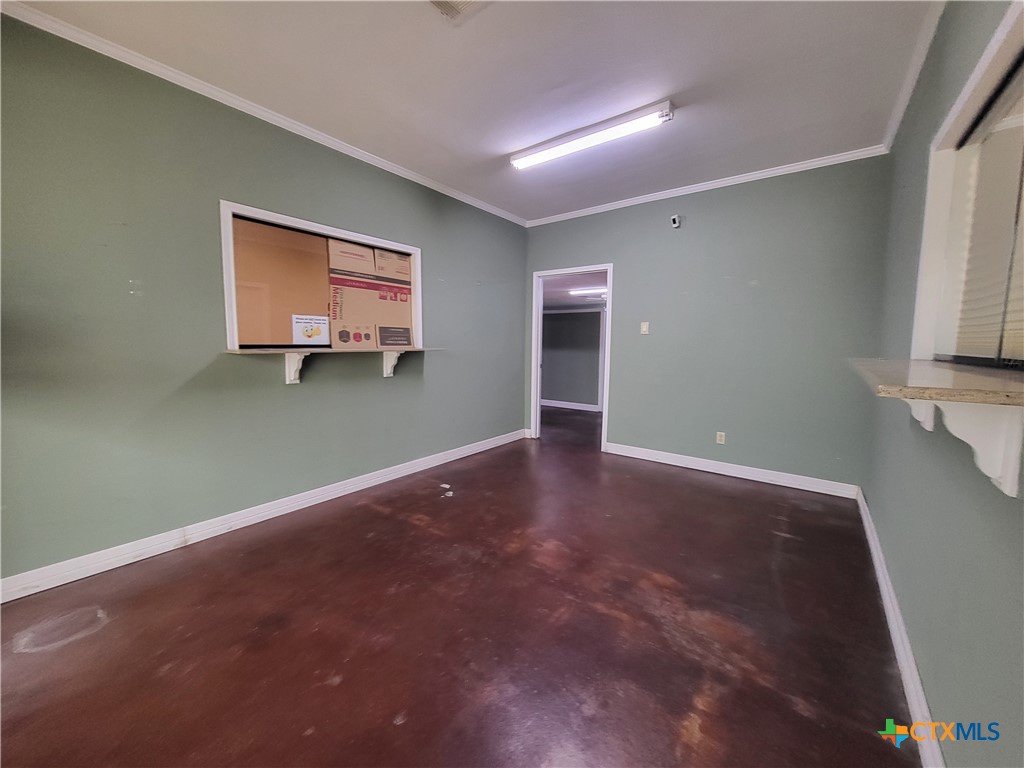 333 Indian Trail Property Photo 2