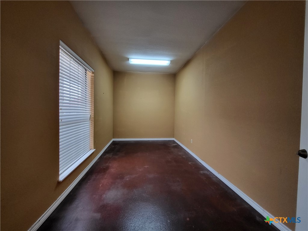 333 Indian Trail Property Photo 7