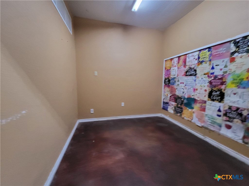 333 Indian Trail Property Photo 28