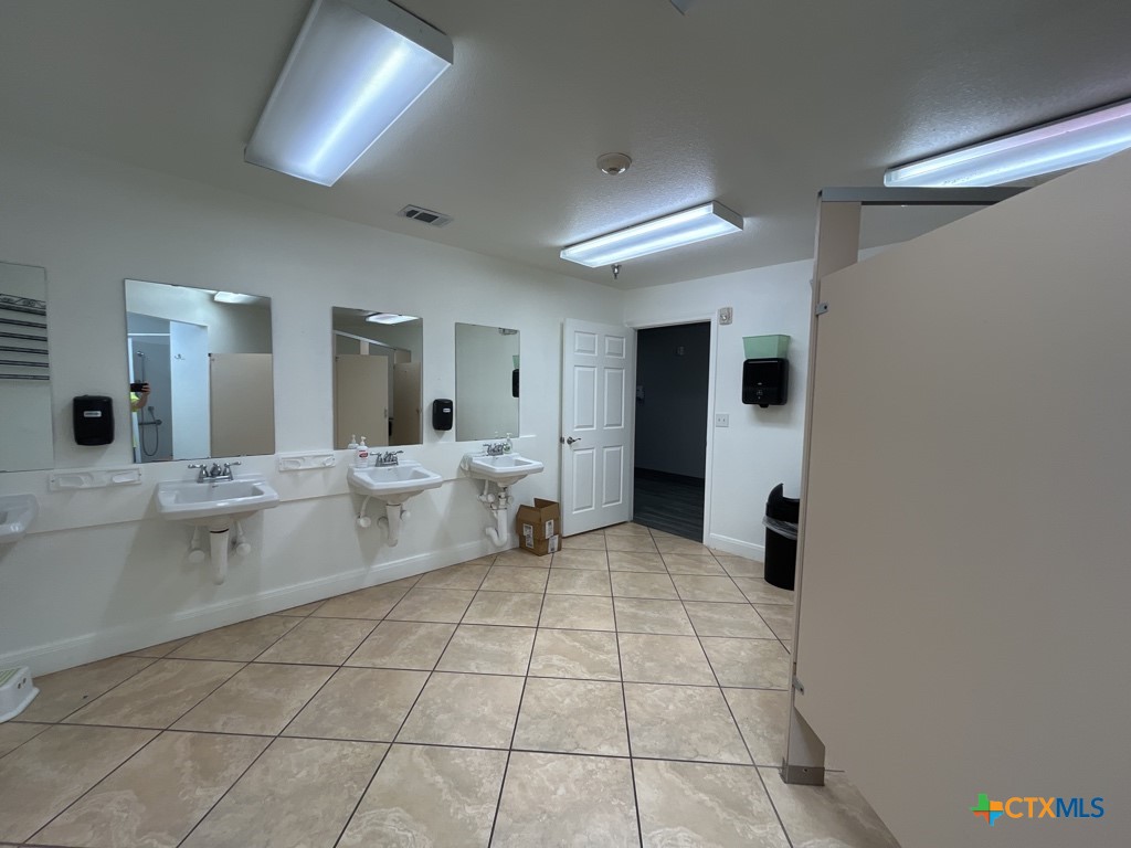 1002 Medical Drive Property Photo 9