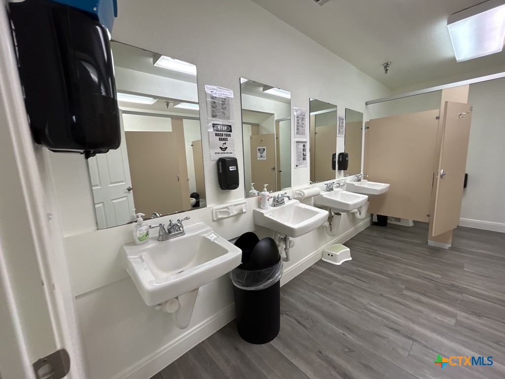 1002 Medical Drive Property Photo 10