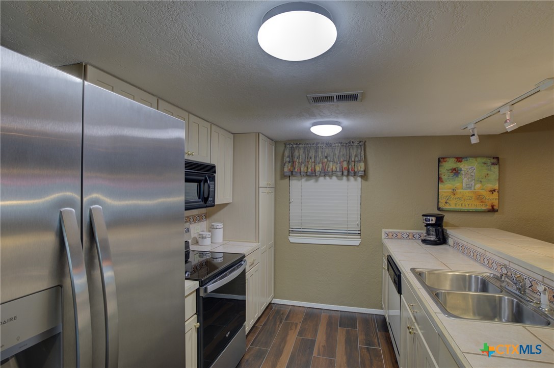 211 T Bar M Drive Property Photo 13