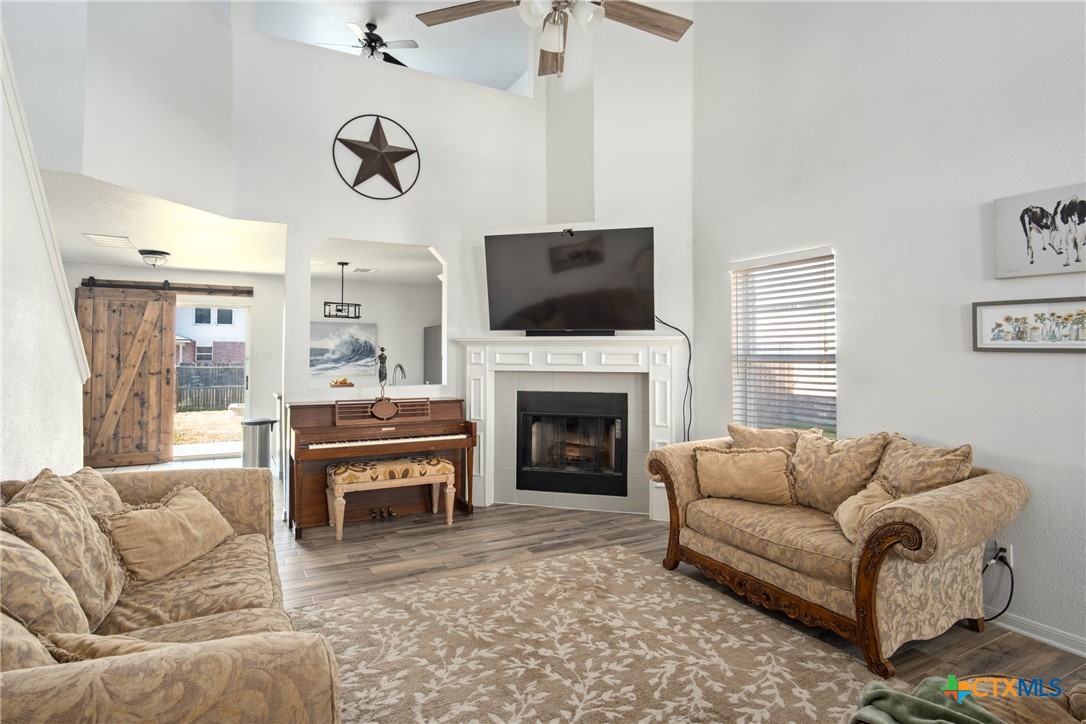 5607 Schorn Drive Property Photo 7