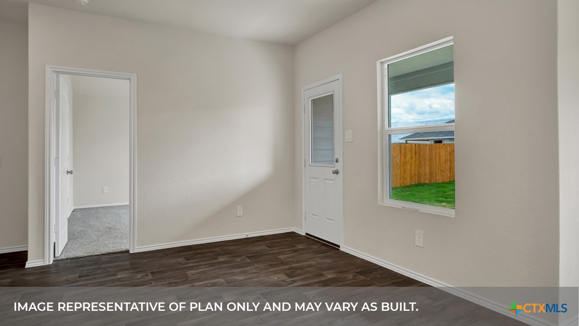 313 Wirecrested Drive Property Photo 15