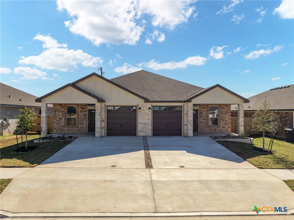 5104 Rose Garden Loop Property Photo 2