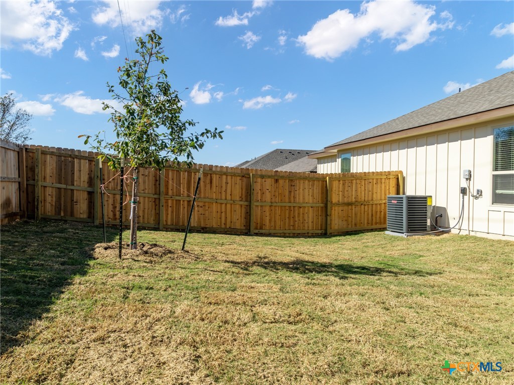 5104 Rose Garden Loop Property Photo 24