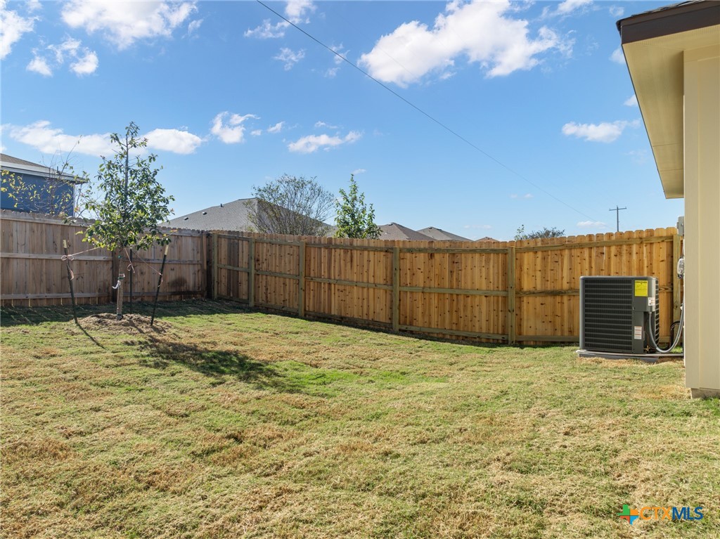 5104 Rose Garden Loop Property Photo 25