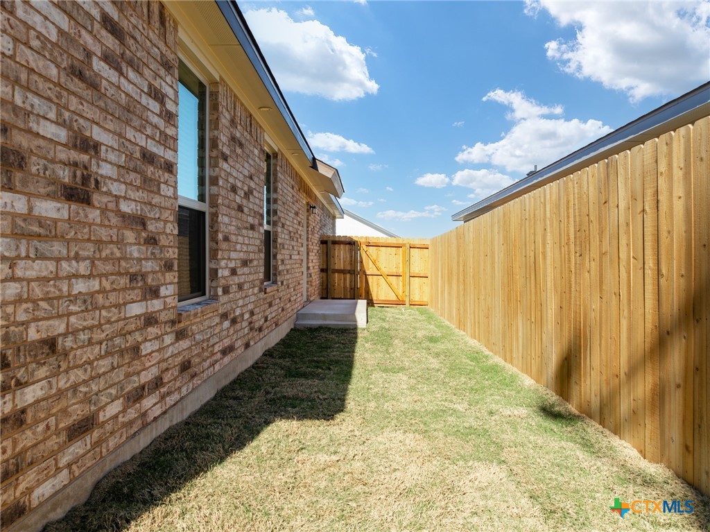 5104 Rose Garden Loop Property Photo 26