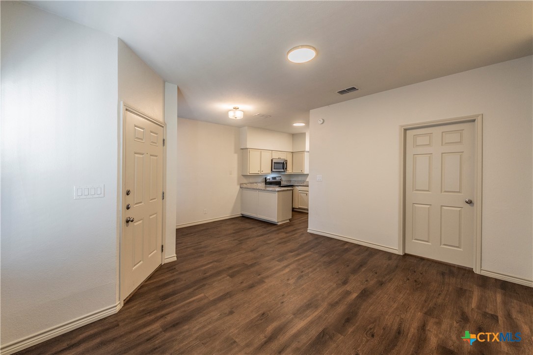 100 Jackman Street 109 Property Photo 5