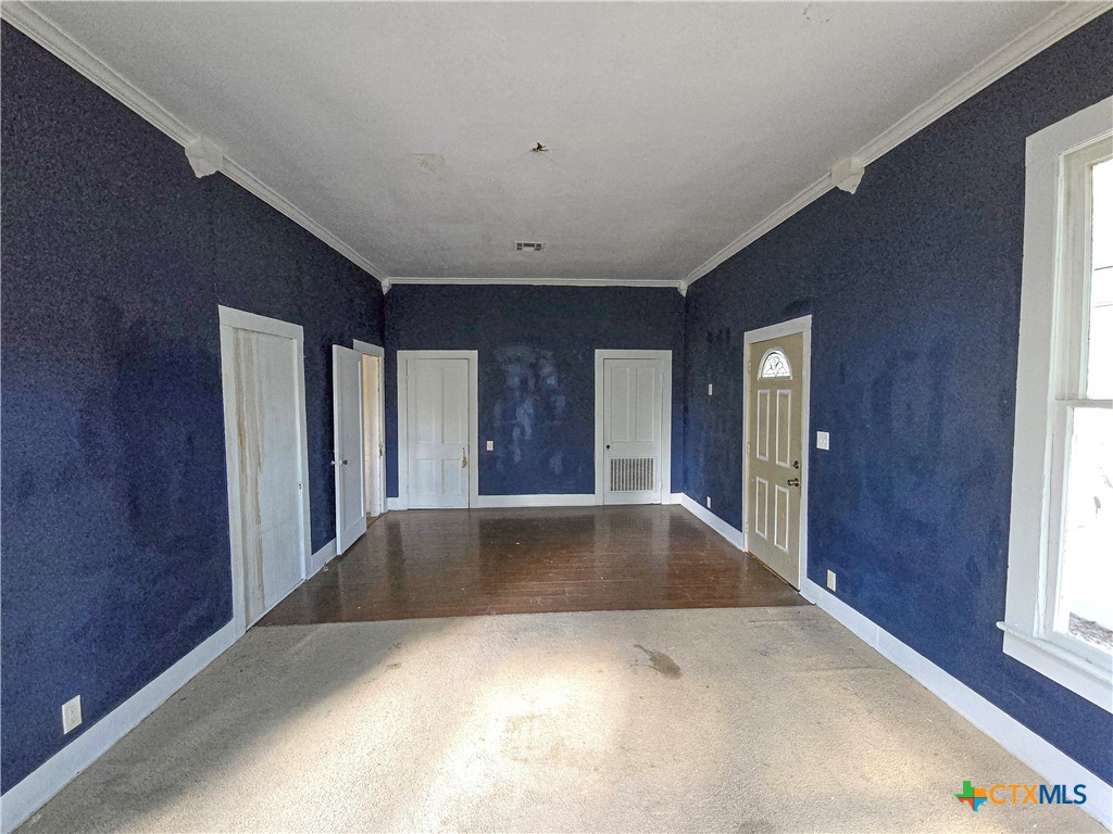 2816 Avenue G Property Photo 6
