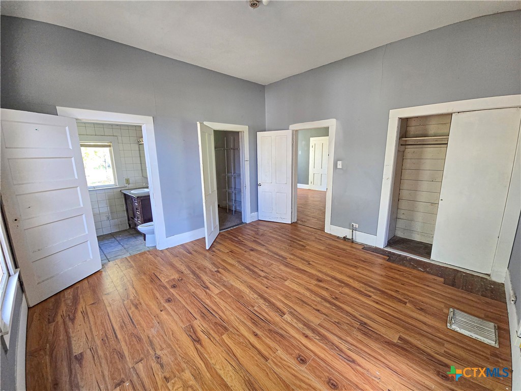 2816 Avenue G Property Photo 10