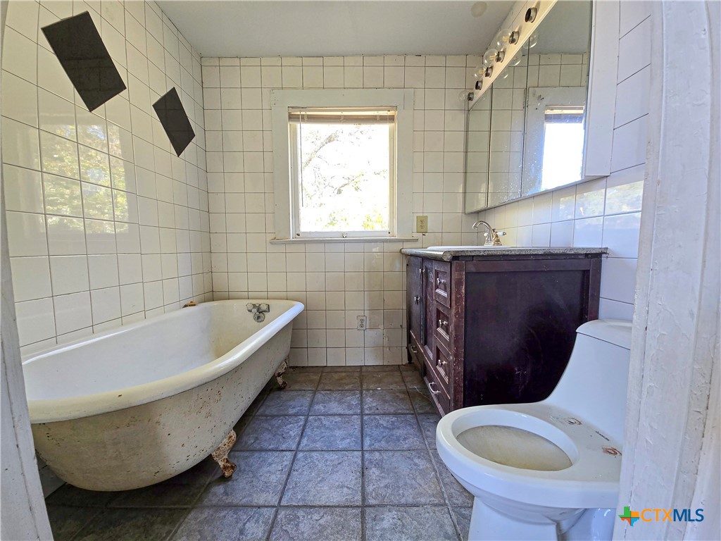 2816 Avenue G Property Photo 11