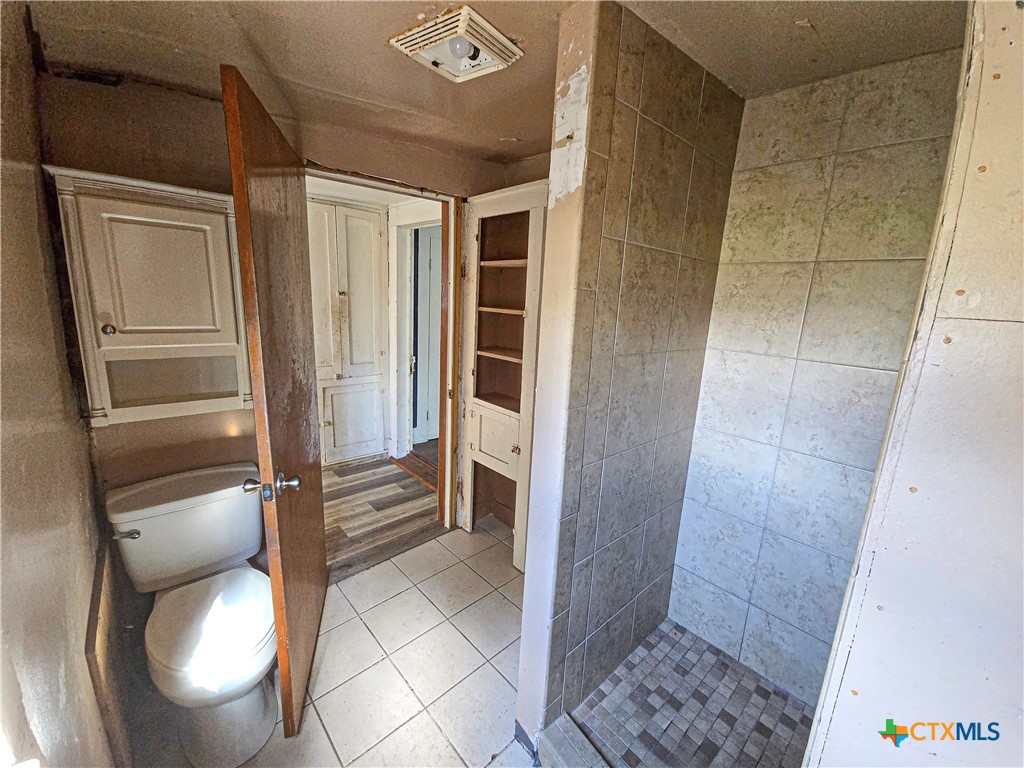 2816 Avenue G Property Photo 13