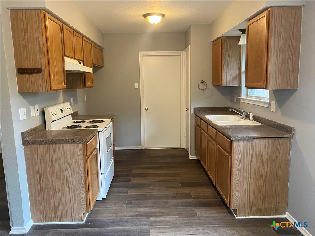 2262 Katy Street Property Photo 5