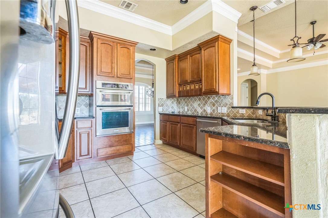 715 Deer Run Way Property Photo 10