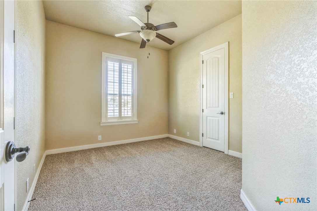 715 Deer Run Way Property Photo 18